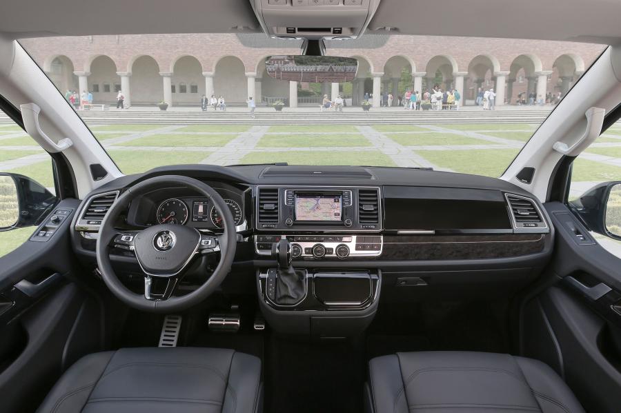  Volkswagen Multivan Business 2015 года  (фото 3 из 5)